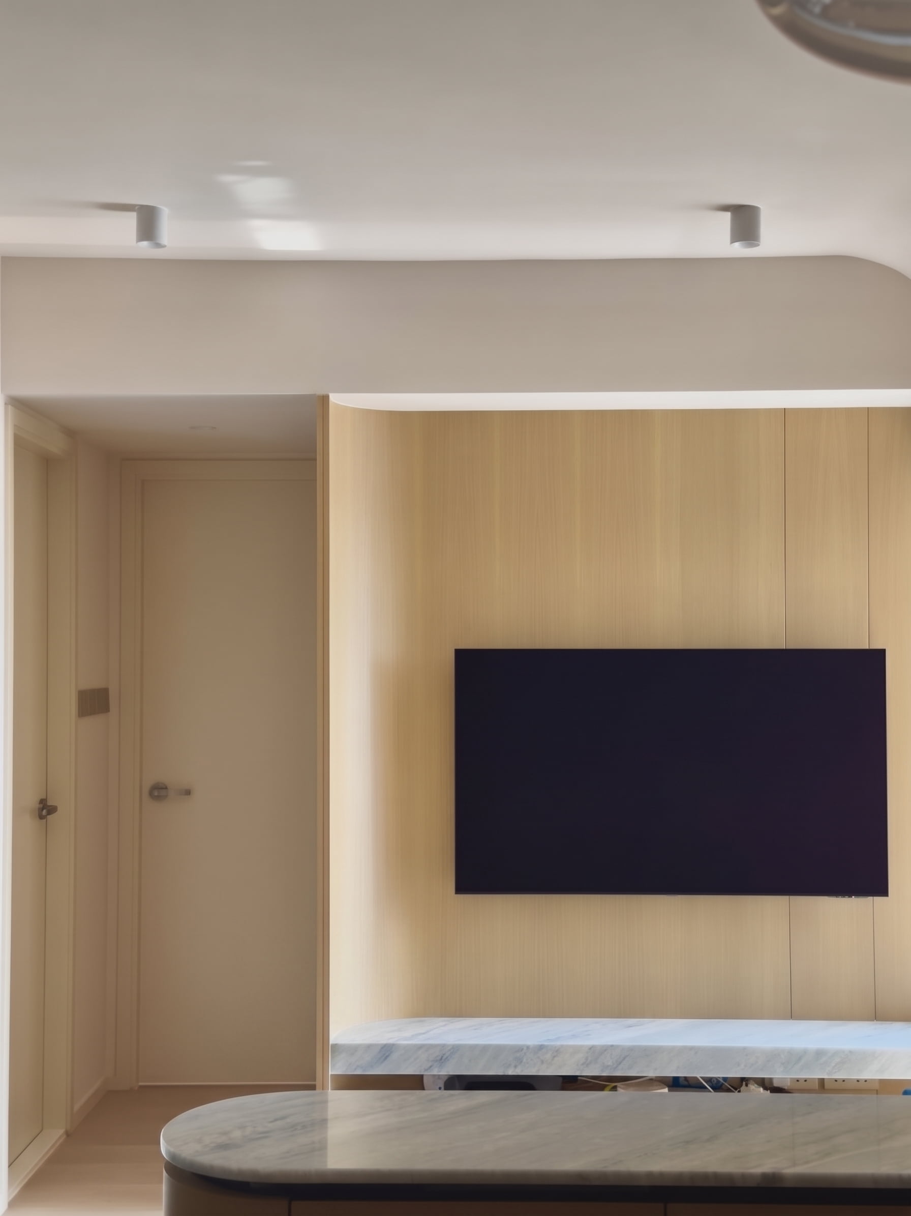 Henry Lee Design - GRAND PROMENADE APARTMENT - 1